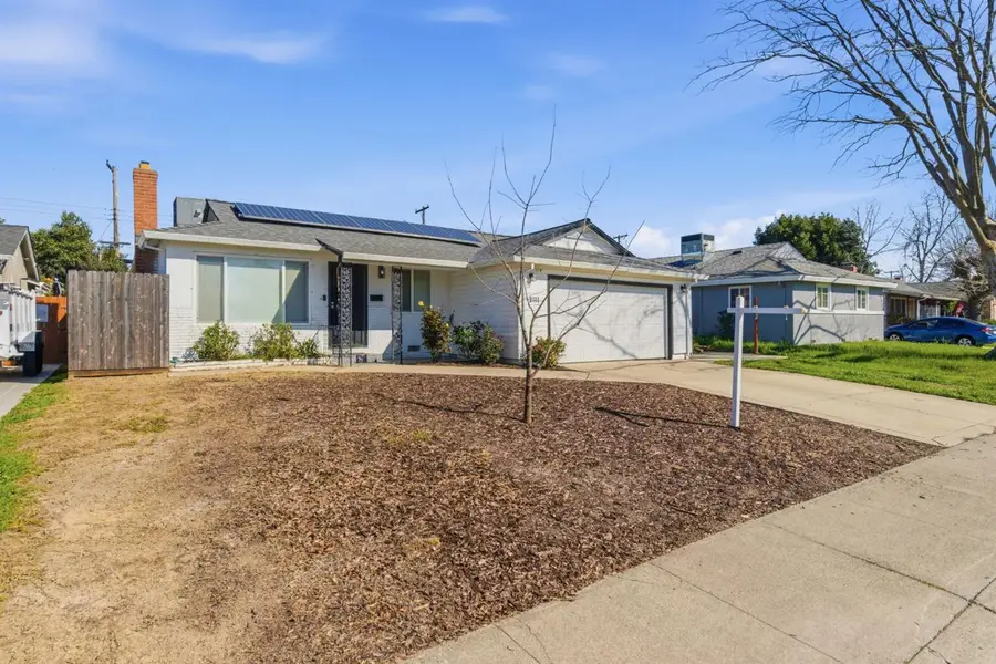 2111 Berg Avenue, Sacramento, CA 95822 - #2