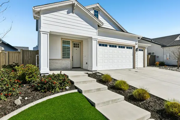 9048 Whitefish Way, Roseville, CA 95747