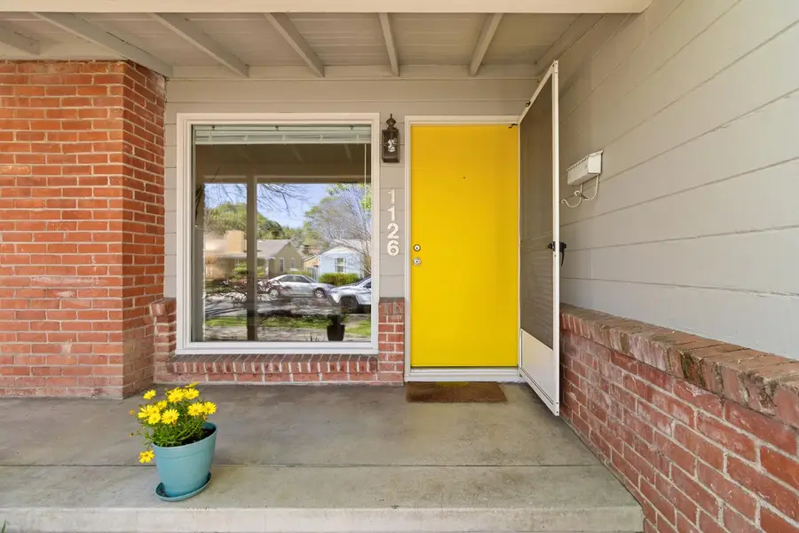 1126 Sherburn Avenue, Sacramento, CA 95822 - #3
