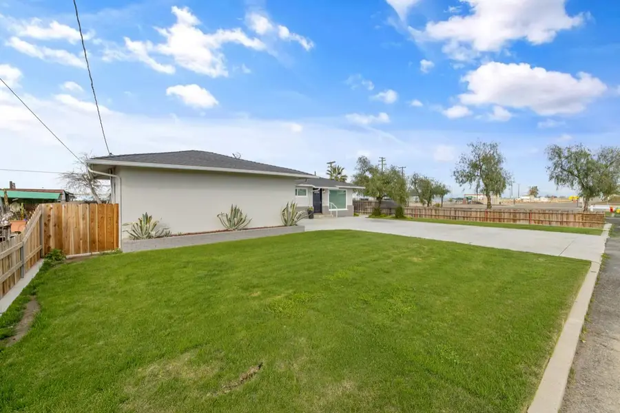 3230 W Stathem Street, Riverdale, CA 93656 - #3