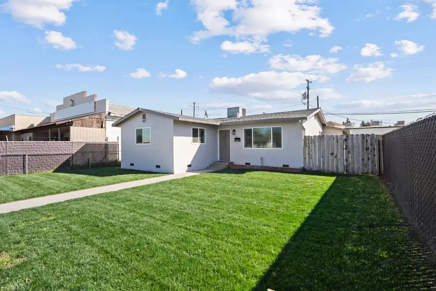 341 2nd Street, Livingston, CA 95334 - #2