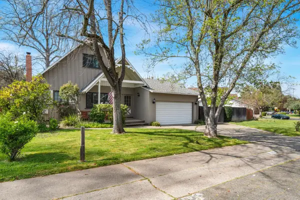 2517 El Vita Way, Carmichael, CA 95608