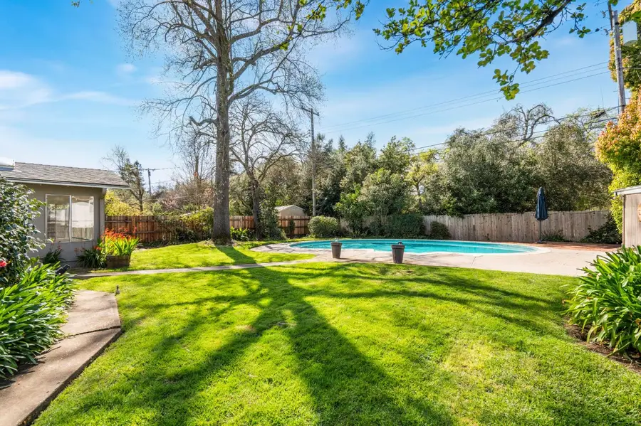 2517 El Vita Way, Carmichael, CA 95608 - #2