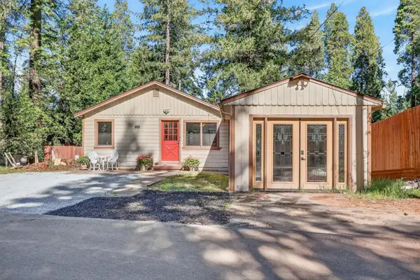 2925 Maple Avenue, Pollock Pines, CA 95726