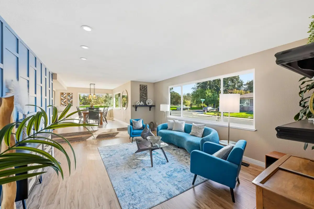 195 Baxter Avenue, Sacramento, CA 95815 - #1