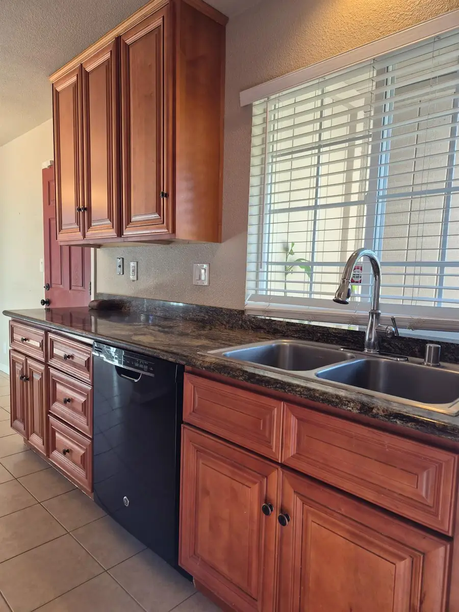 2523 Rosemarie Lane, Stockton, CA 95207 - #3