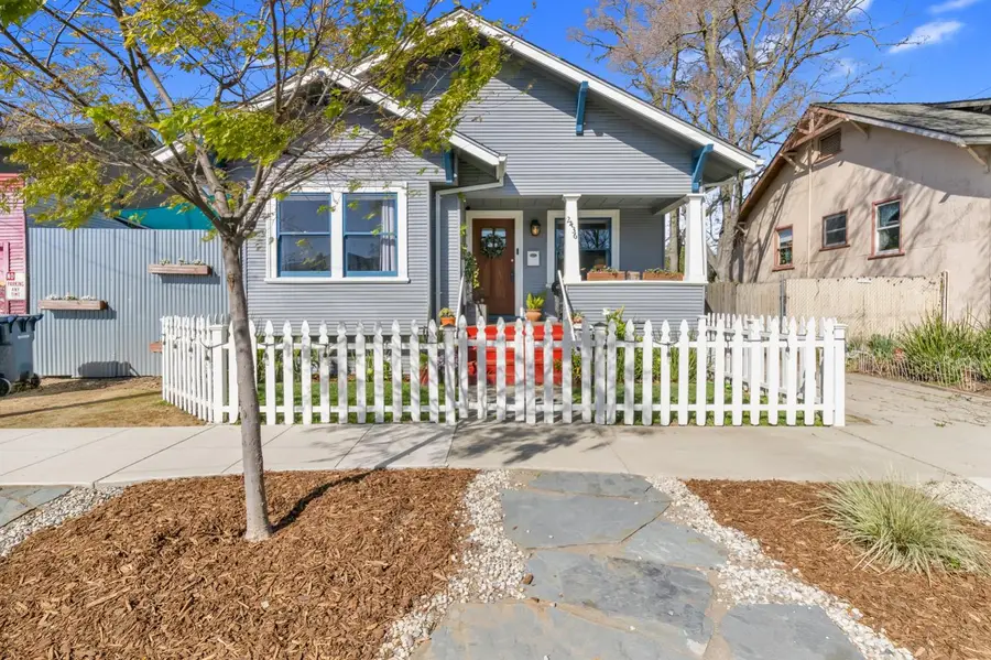 2436 33rd Street, Sacramento, CA 95817 - #2