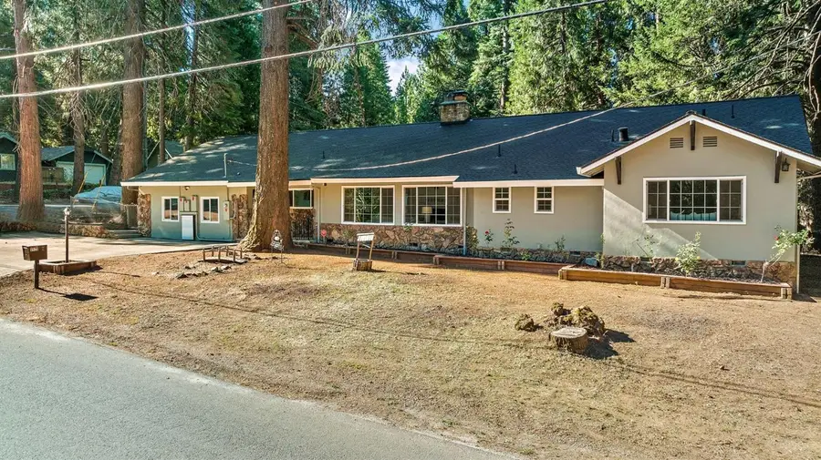 5526 Gilmore Road, Pollock Pines, CA 95726 - #3