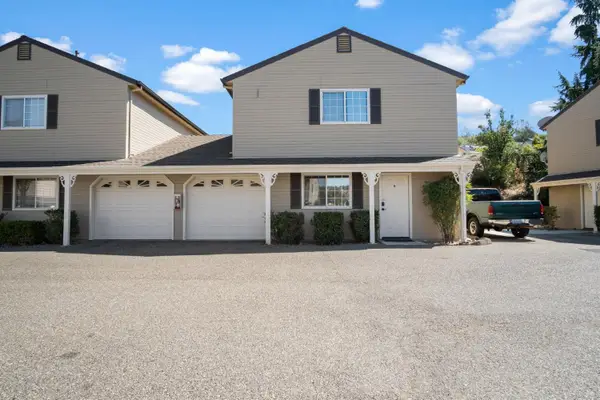 20064 Darpinian Way, Sonora, CA 95370