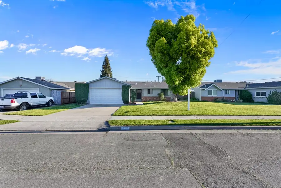 729 Mulberry Avenue, Atwater, CA 95301 - #3