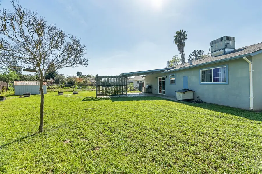 876 Lorenzo Street, Hickman, CA 95323 - #2