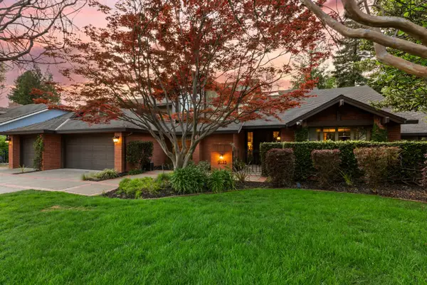 9125 Shady Hollow Way, Fair Oaks, CA 95628