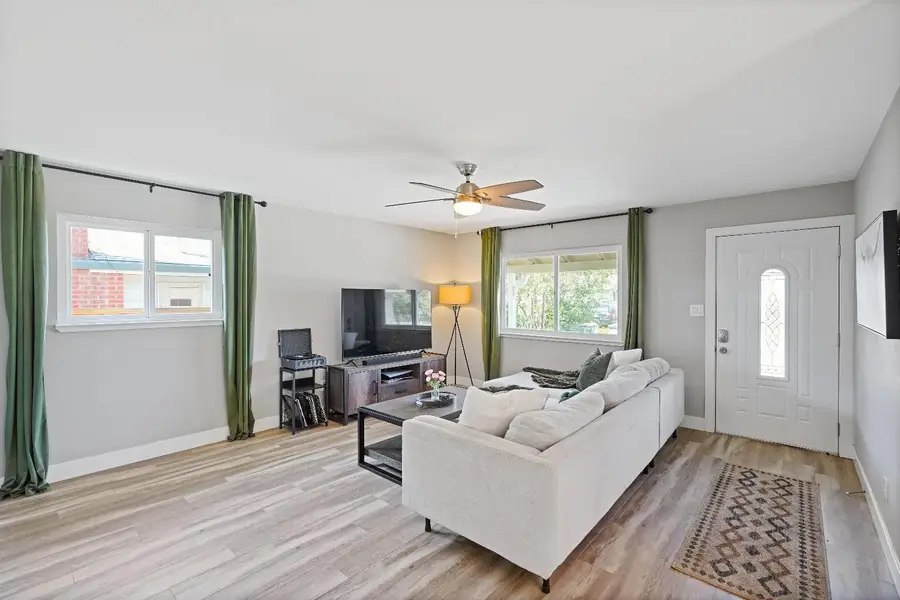 1306 Drexel Drive, Davis, CA 95616 - #2