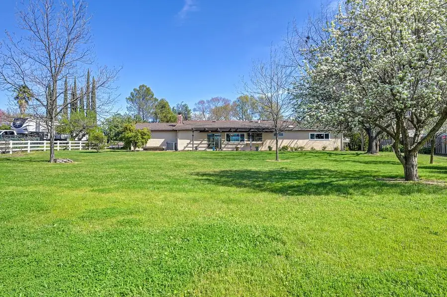 8209 Olivine Avenue, Citrus Heights, CA 95610 - #3