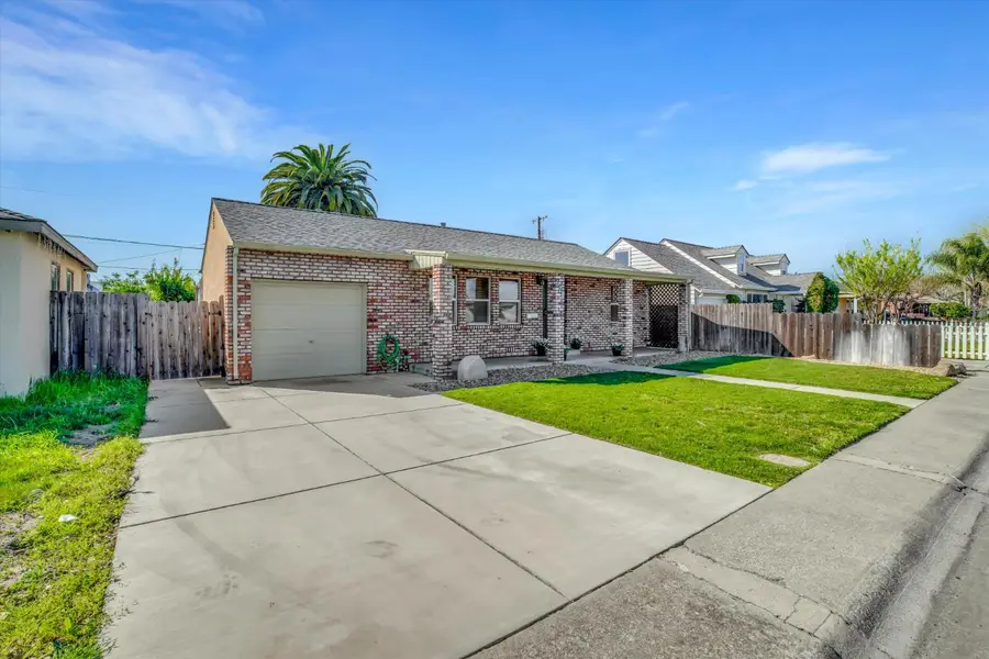 628 E North Street, Manteca, CA 95336 - #3