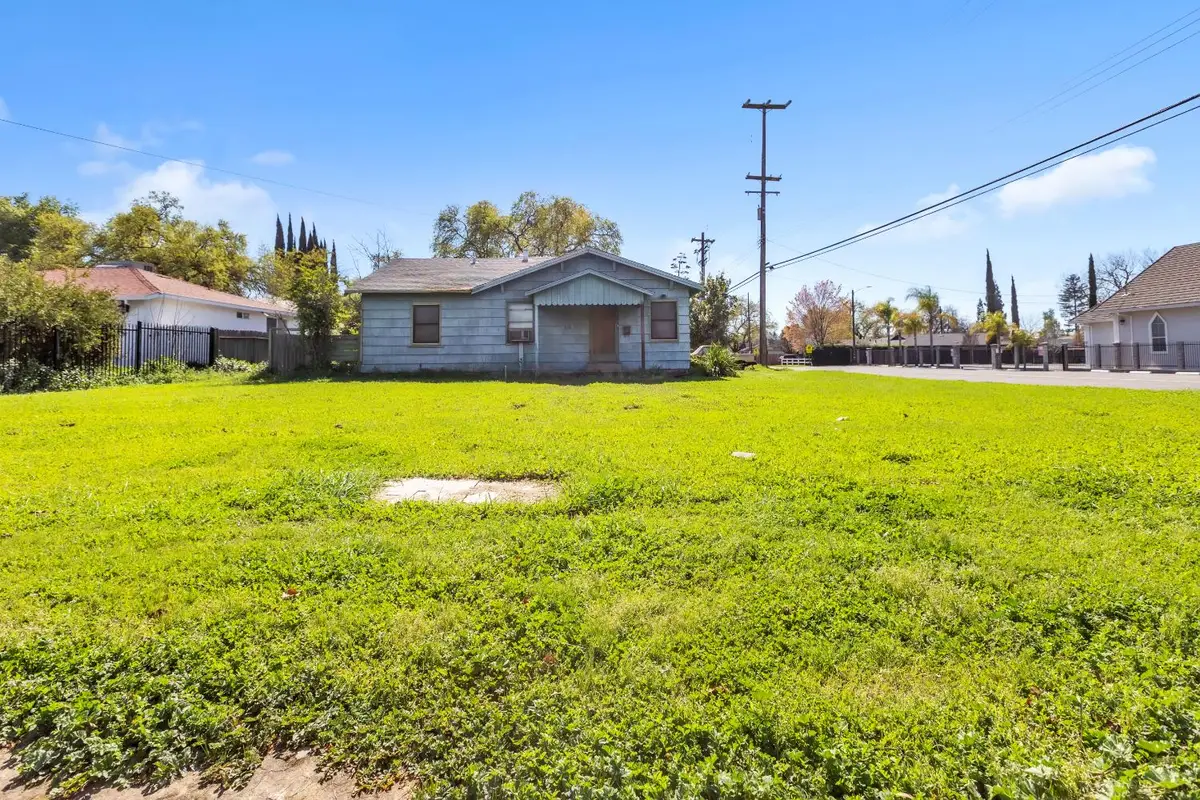 3900 Whitney Avenue, Sacramento, CA 95821 - #1