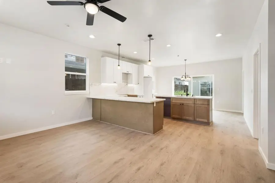 4029 34th Street, Sacramento, CA 95820 - #2