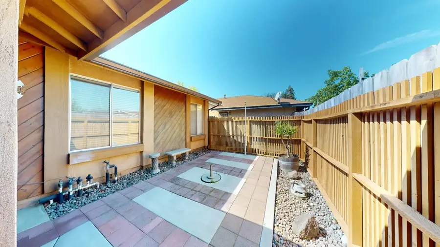 2604 Lincoln Oak Court, Modesto, CA 95355 - #2