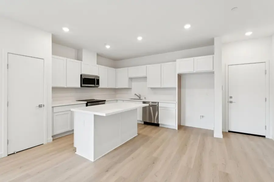 2048 Odin Walk, Sacramento, CA 95835 - #2