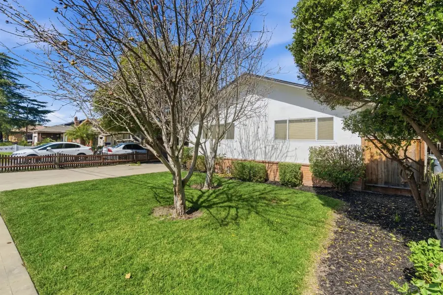 143 W Beverly Place, Tracy, CA 95376 - #2