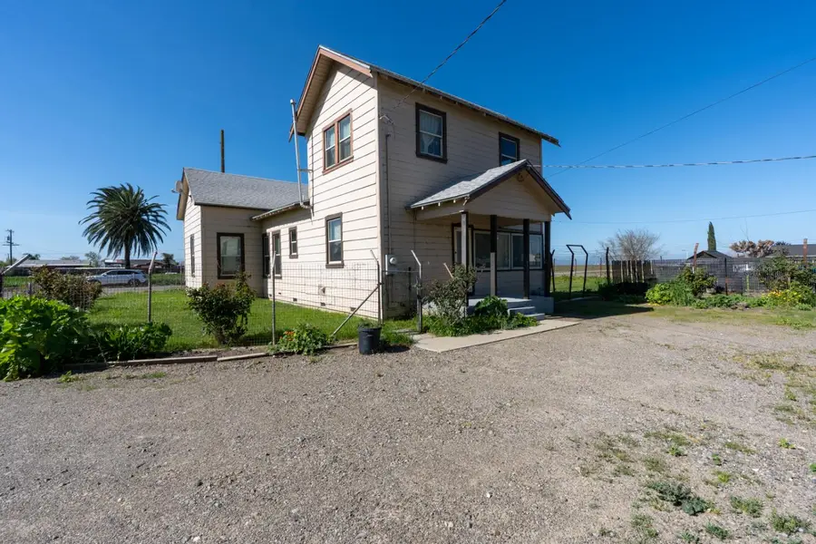 9084 O Street, South Dos Palos, CA 93665 - #2