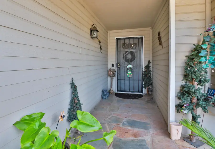 8050 Garryanna Drive, Citrus Heights, CA 95610 - #2