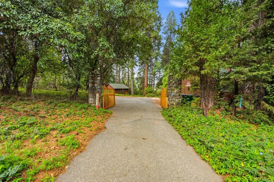 10085 Banner Lava Cap Road, Nevada City, CA 95959 - #2