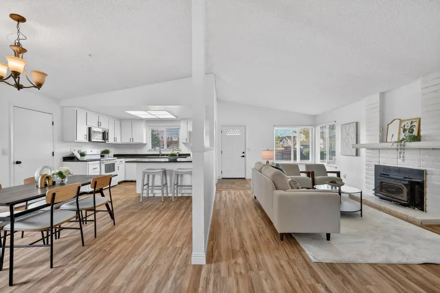 10243 Ellenwood Avenue, Sacramento, CA 95827 - #3