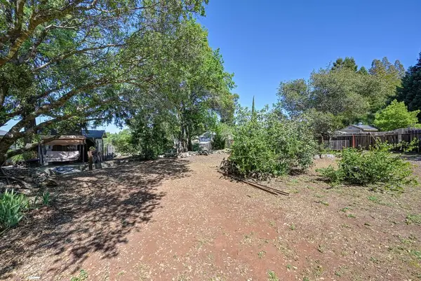 12195 Holly Vista Way, Auburn, CA 95603