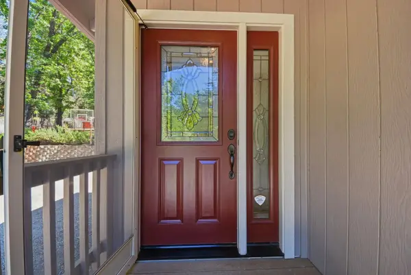 5689 Maywood Drive, Foresthill, CA 95631