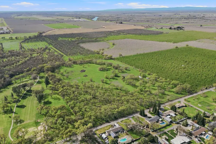 1374 Country Club Road, Olivehurst, CA 95961 - #2