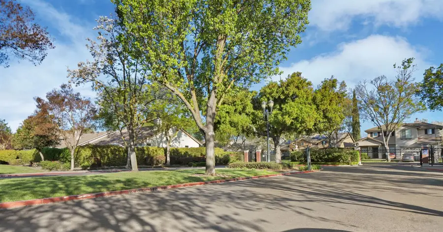 3915 Bridlewood Circle, Stockton, CA 95219 - #3