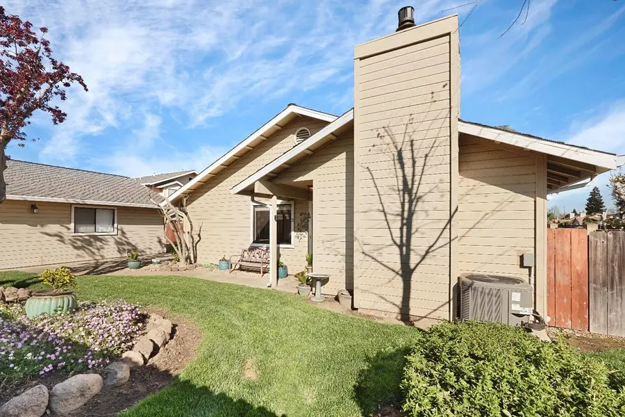 1927 S Mills Avenue #3, Lodi, CA 95242 - #3