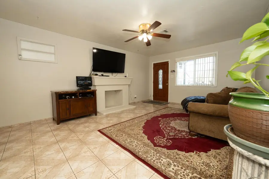 5250 Alcott Drive, Sacramento, CA 95820 - #3