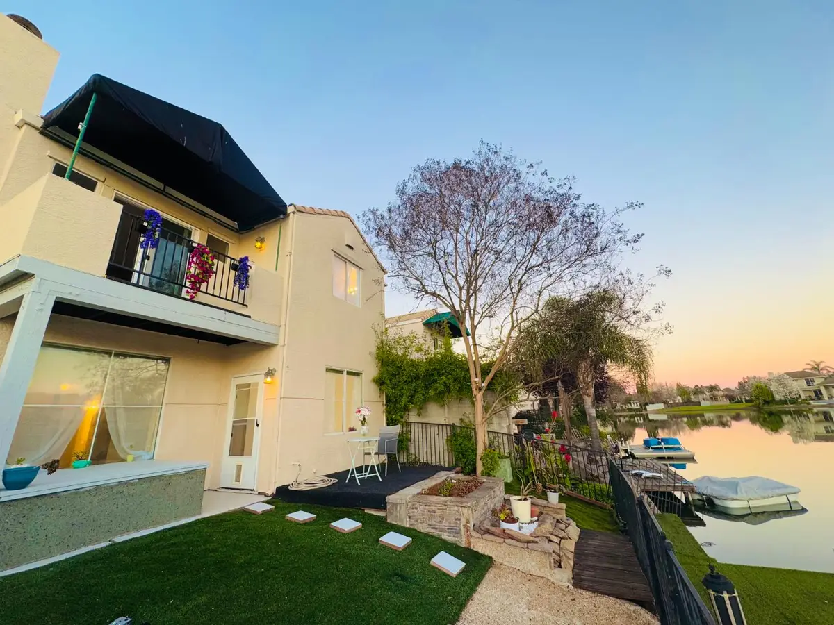 9193 E Laguna Way, Elk Grove, CA 95758 - #1