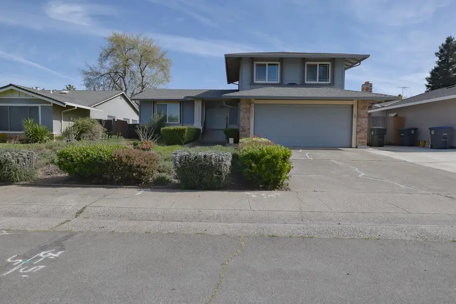 3221 Saturn Drive, Sacramento, CA 95827 - #2
