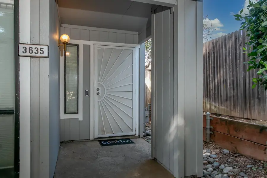 3635 Gold Creek Lane, Sacramento, CA 95827 - #2