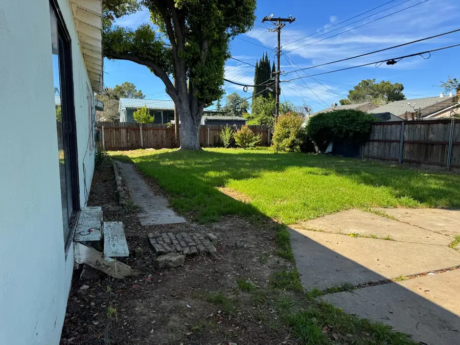 4613 B Parkway, Sacramento, CA 95823 - #3