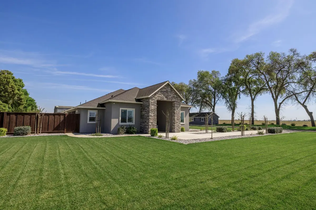 4486 Weir Avenue, Livingston, CA 95334 - #1