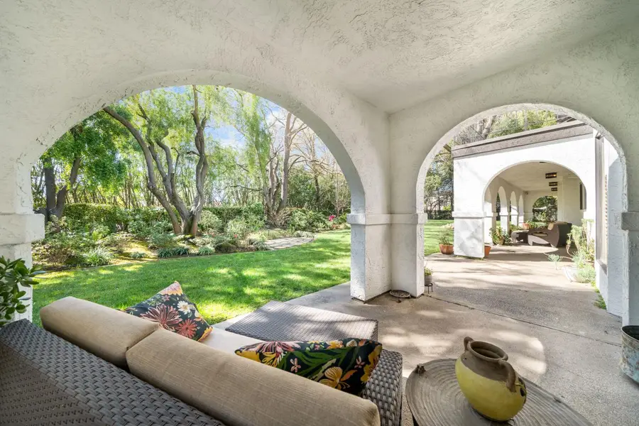 4850 Saint Augustine Drive, Elk Grove, CA 95758 - #3