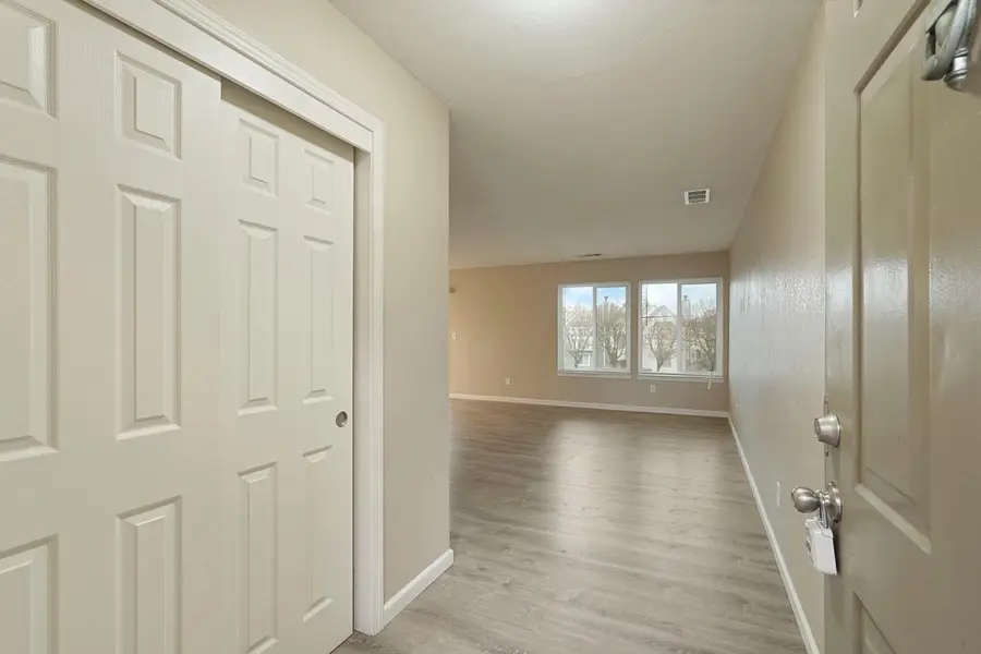 495 Cherry Lane #J, Manteca, CA 95337 - #2