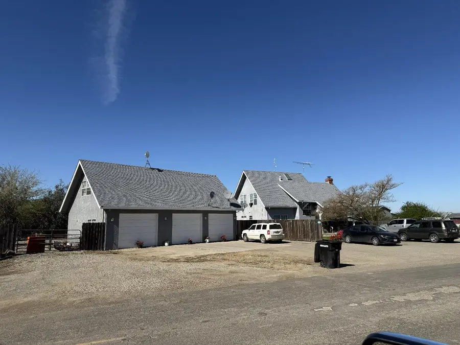 1613 Fig Avenue, Patterson, CA 95363 - #2