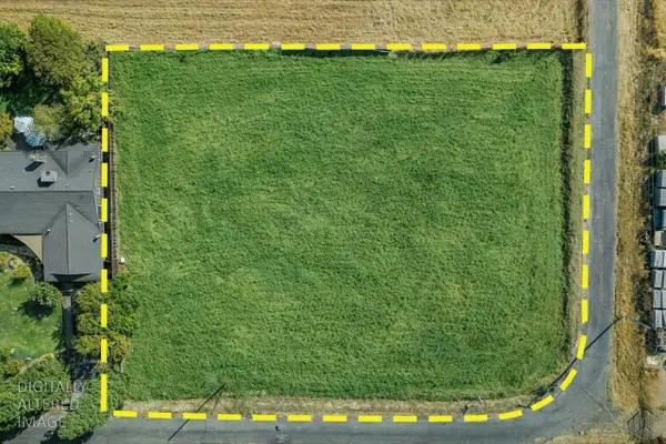 1120 Grace Avenue, Sacramento, CA 95838