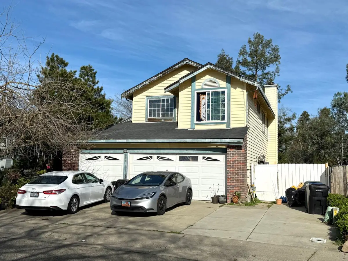 8035 Bucks Harbor Way, Sacramento, CA 95828 - #1