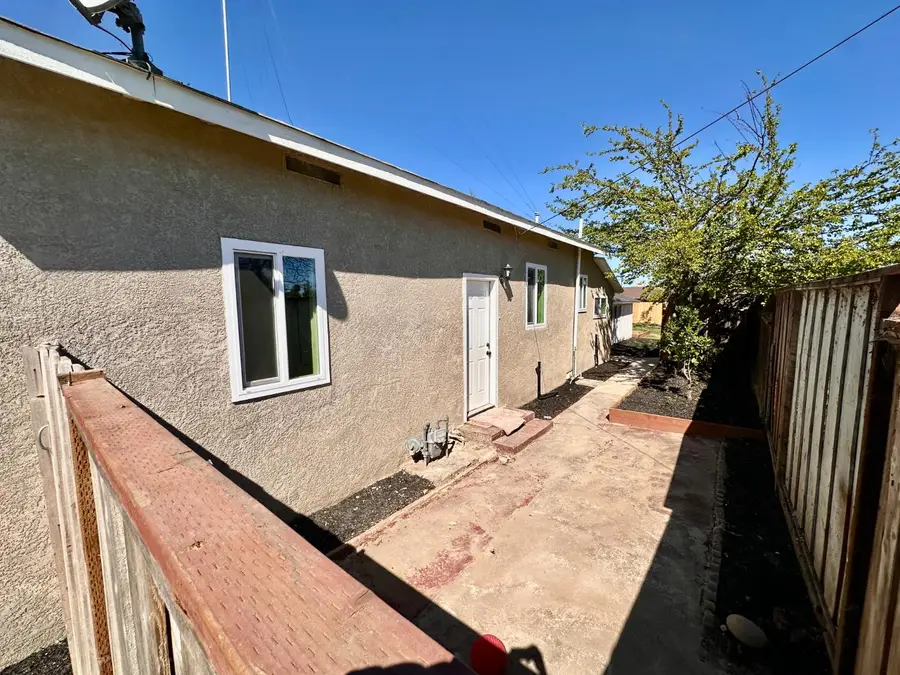 717 Parnell Avenue, Turlock, CA 95380 - #3
