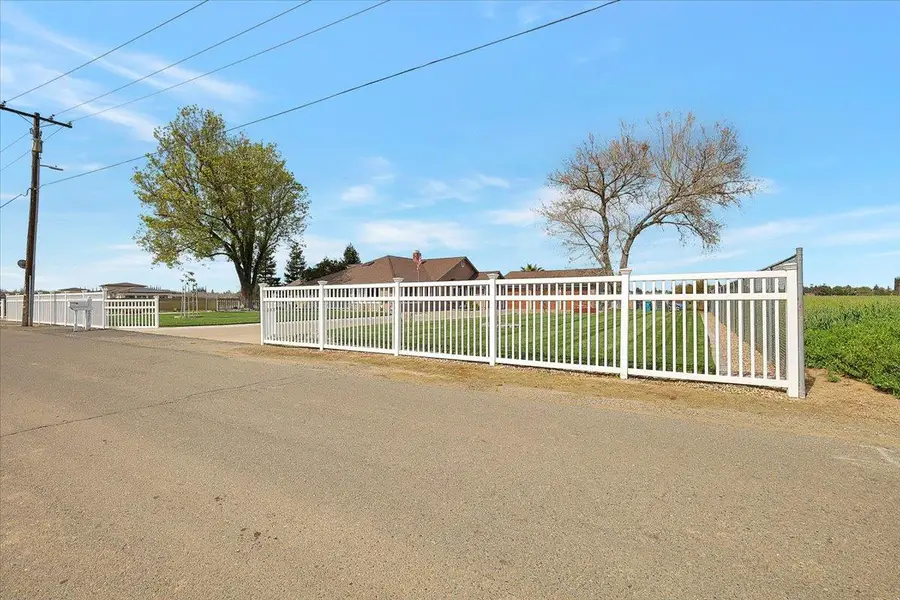 1721 Starr Street, Yuba City, CA 95993 - #2