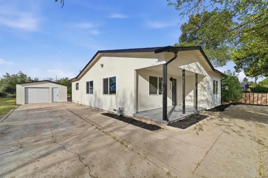 430 Laurel Avenue, Modesto, CA 95351 - #2