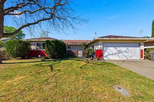 1426 Auburn Way, Woodland, CA 95695