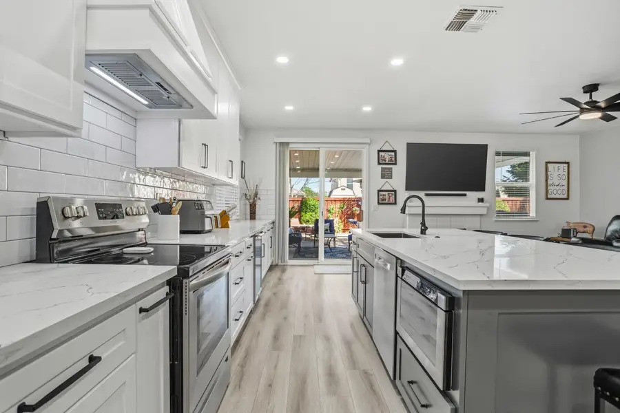 648 Costa, Lincoln, CA 95648 - #3