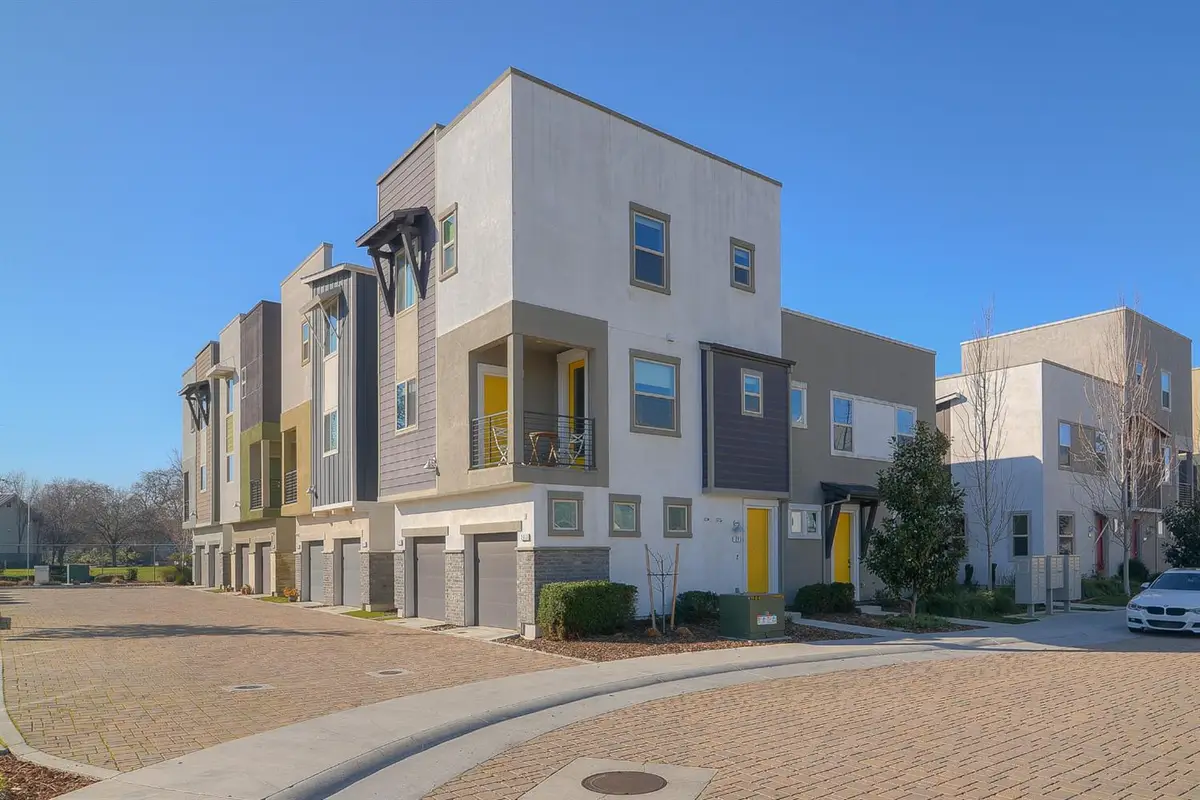 288 Log Pond Ln, Sacramento, CA 95818 - #1